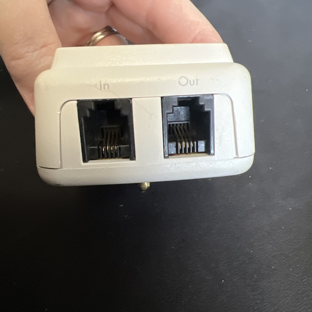 Radio Shack 61-2225 Notebook Computer‎ Surge Protector - Picture 3 of 4